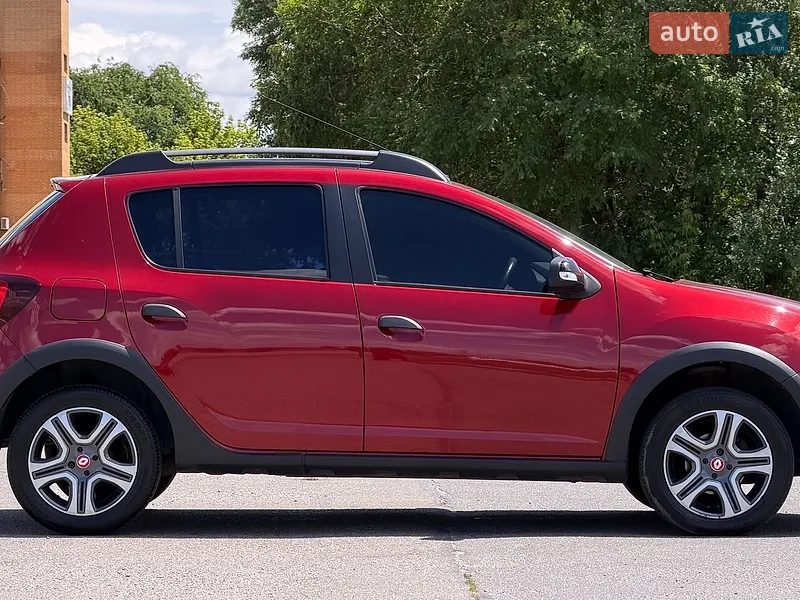Renault Sandero StepWay 2019 VIN VF15SRCLC63134615 фото оголошення 4 з 77