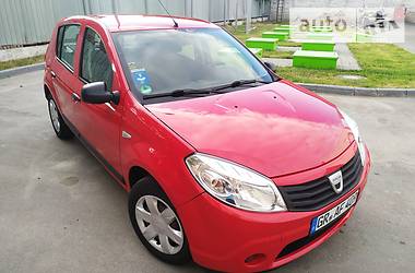 Хэтчбек Renault Sandero 2010 в Полтаве