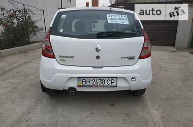 Хэтчбек Renault Sandero 2010 в Одессе