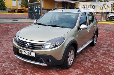 Renault Sandero 2012