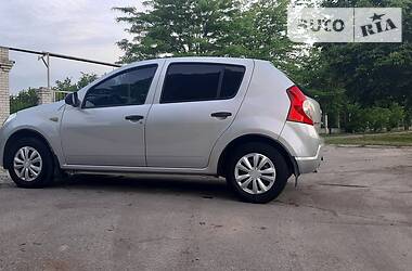 Хэтчбек Renault Sandero 2010 в Северодонецке