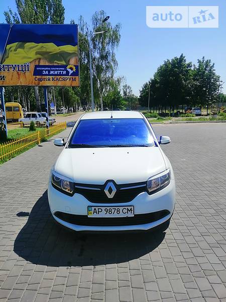 Хэтчбек Renault Sandero 2013 в Мелитополе