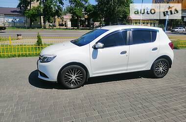 Хэтчбек Renault Sandero 2013 в Мелитополе