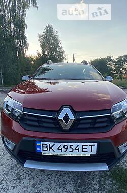 Хэтчбек Renault Sandero 2020 в Вараше