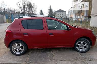 Renault Sandero 2013