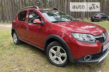 Renault Sandero 2013