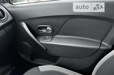 Хэтчбек Renault Sandero 2021 в 