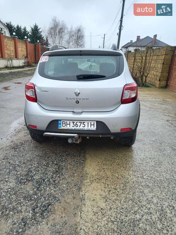 Хэтчбек Renault Sandero 2014 в Одессе