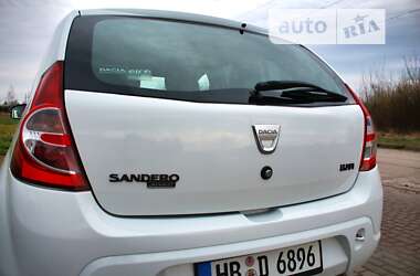 Хетчбек Renault Sandero 2009 в Дрогобичі