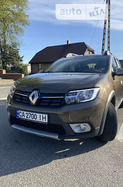 Хэтчбек Renault Sandero 2021 в Черкассах