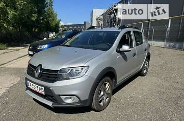 Хэтчбек Renault Sandero 2018 в Киеве