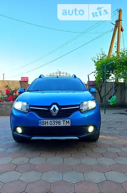 Renault Sandero 2015