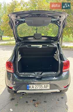 Хэтчбек Renault Sandero 2021 в 