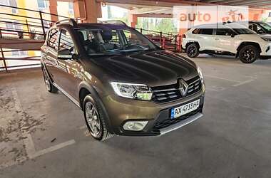 Хэтчбек Renault Sandero 2018 в Киеве