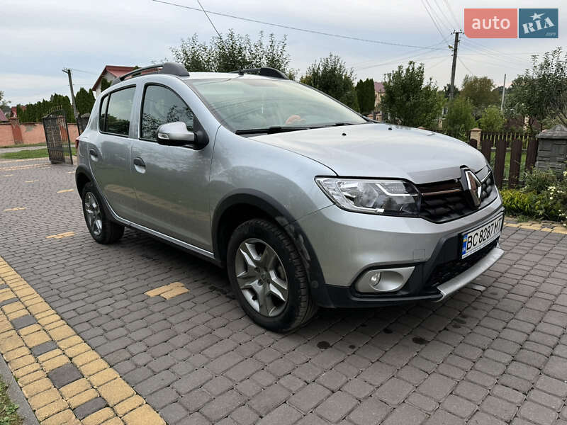 Хэтчбек Renault Sandero 2021 в Львове