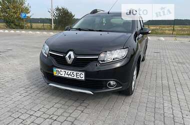 Внедорожник / Кроссовер Renault Sandero 2013 в Радивилове