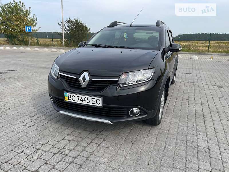 Позашляховик / Кросовер Renault Sandero 2013 в Радивиліві