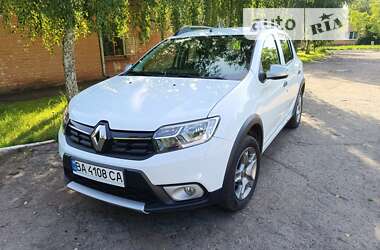 Хэтчбек Renault Sandero 2019 в Александрие