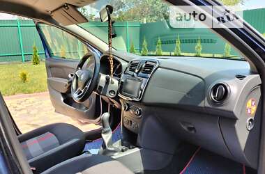 Хэтчбек Renault Sandero 2019 в 