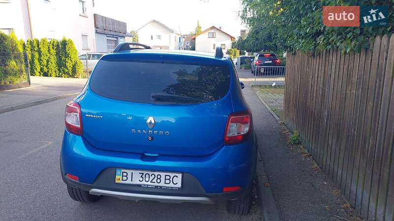 Хэтчбек Renault Sandero 2016 в Полтаве фото 3 Хэтчбек Renault Sandero 2016 в Полтаве