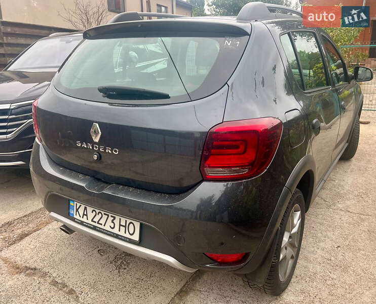 Хэтчбек Renault Sandero 2020 в Петропавловской Борщаговке