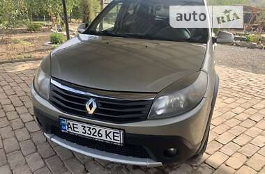 Хэтчбек Renault Sandero 2012 в Кривом Роге