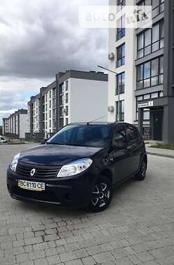 Хетчбек Renault Sandero 2010 в Львові