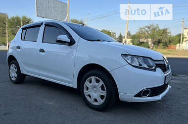 Renault Sandero 2013