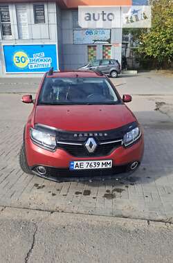 Хетчбек Renault Sandero 2013 в Запоріжжі