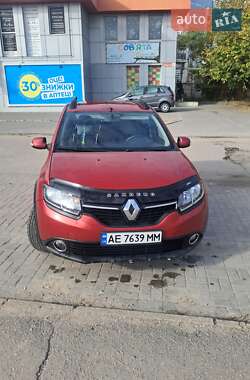 Хэтчбек Renault Sandero 2013 в Запорожье