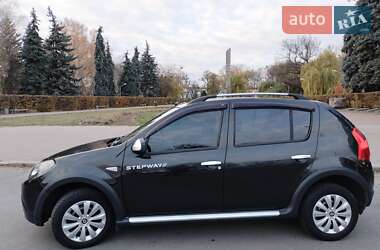 Хетчбек Renault Sandero 2012 в Полтаві