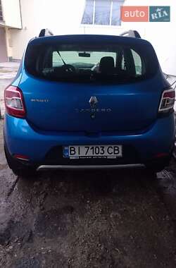 Хэтчбек Renault Sandero 2014 в Полтаве