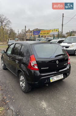 Хэтчбек Renault Sandero 2012 в Сумах