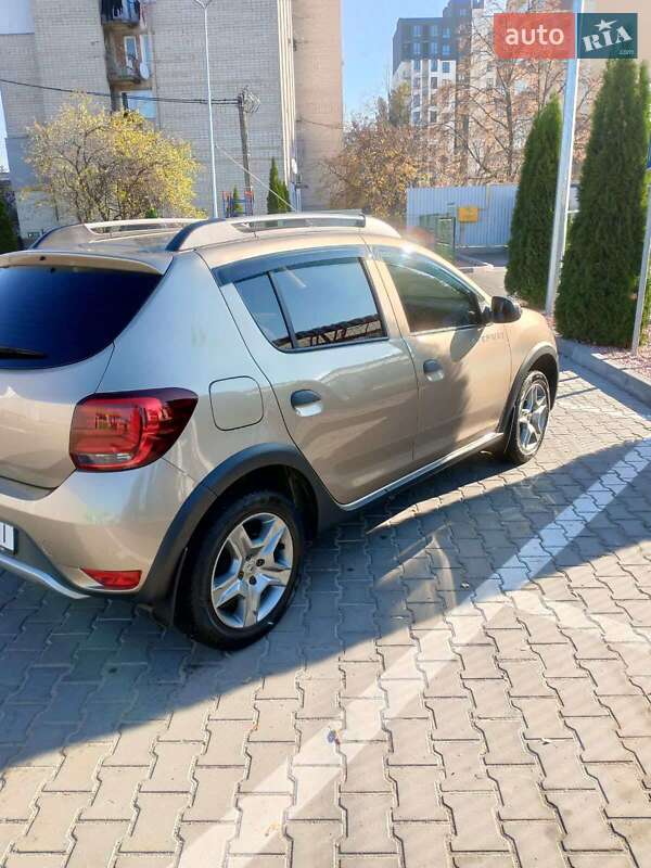 Хэтчбек Renault Sandero 2020 в Виннице