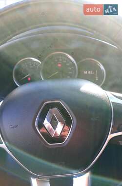 Хетчбек Renault Sandero 2020 в 