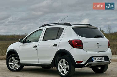 Хетчбек Renault Sandero 2018 в 