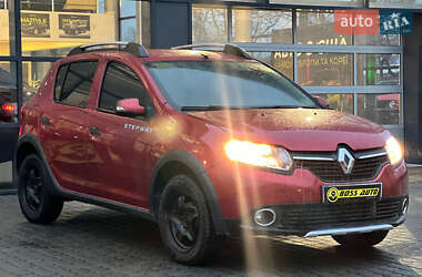 Хетчбек Renault Sandero 2013 в Івано-Франківську