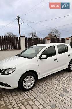 Renault Sandero 2013