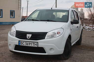 Renault Sandero 2009