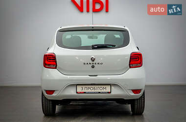 Хэтчбек Renault Sandero 2021 в 