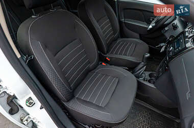 Хэтчбек Renault Sandero 2021 в 