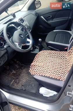 Хэтчбек Renault Sandero 2021 в 