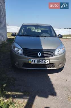 Хетчбек Renault Sandero 2012 в Яготині