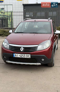 Хэтчбек Renault Sandero 2012 в Сумах