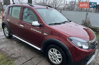 Хетчбек Renault Sandero 2011 в Тернополі