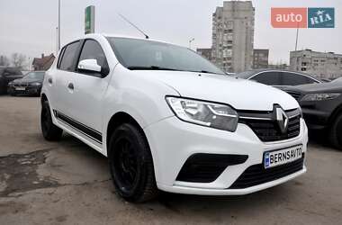 Renault Sandero 2016