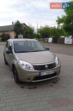 Хэтчбек Renault Sandero 2011 в Косове