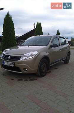 Хэтчбек Renault Sandero 2011 в Косове