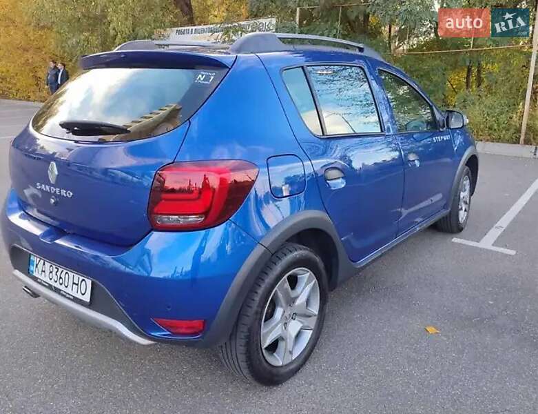 Хэтчбек Renault Sandero 2021 в Киеве