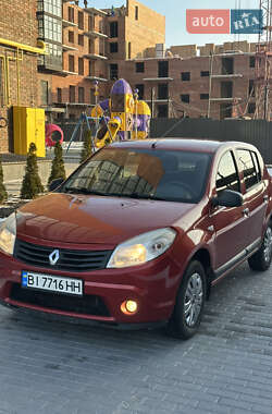 Хетчбек Renault Sandero 2010 в Полтаві